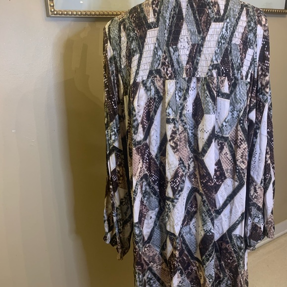 H&M NWOT Multi- Cream/Green/Brown Snake Print Calve length Dress Sz.14 - Picture 5 of 6